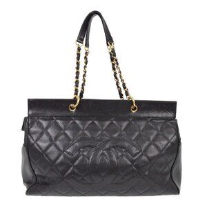 Chanel Black Calfskin Shoulder Bag NQ00109